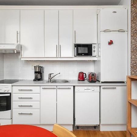 Апартаменти Wehost Spacious Traveller'S Hq Above Metro @Vilhonvuorenkuja 16 Гельсінкі Екстер'єр фото