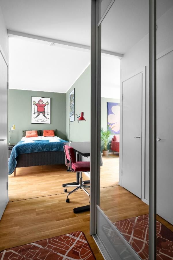 Апартаменти Wehost Spacious Traveller'S Hq Above Metro @Vilhonvuorenkuja 16 Гельсінкі Екстер'єр фото